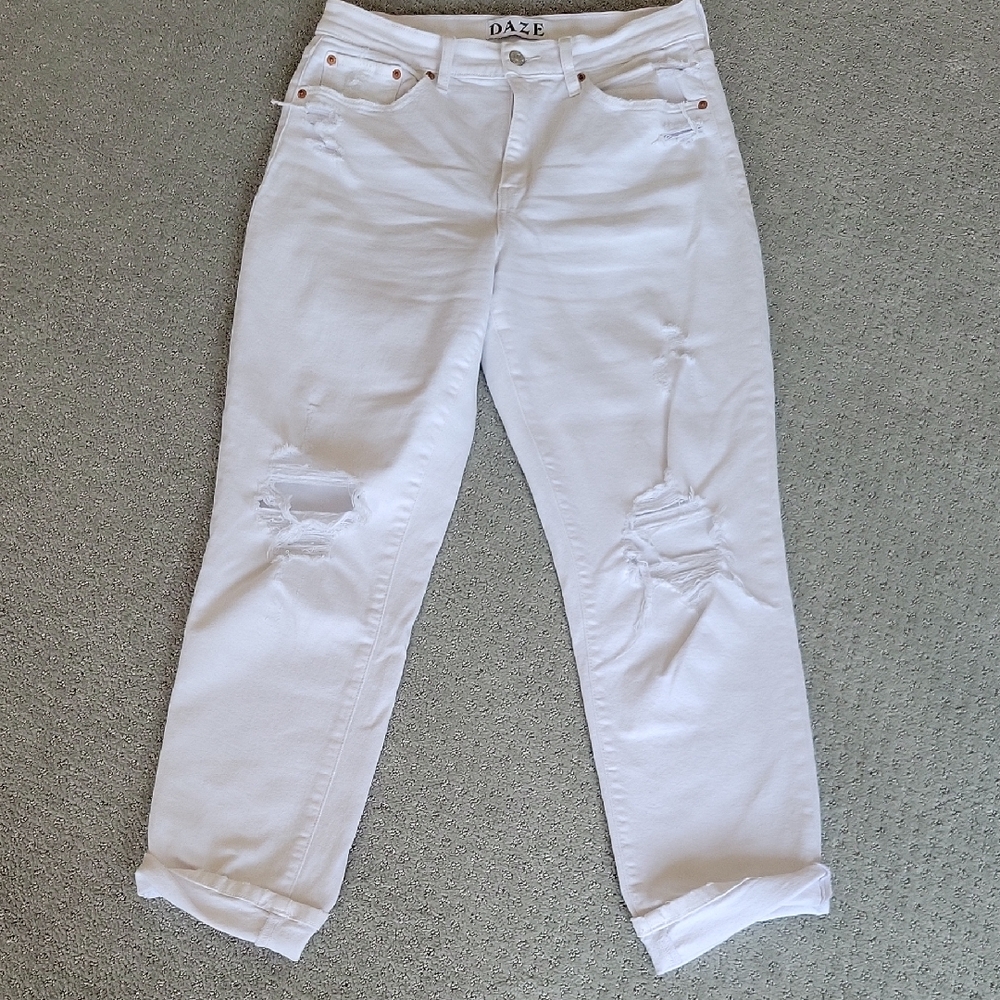 Daze Women's Distressed White Boyfriend Jeans